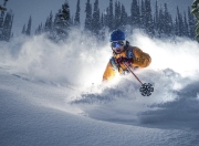 开云体育中国-迈凯伦力克阿斯顿马丁，维斯塔潘关键制胜，一场策略与勇气的双重博弈