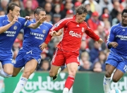 开云体育登录-南粤雄狮鏖战密尔沃基，欧文神迹再书传奇