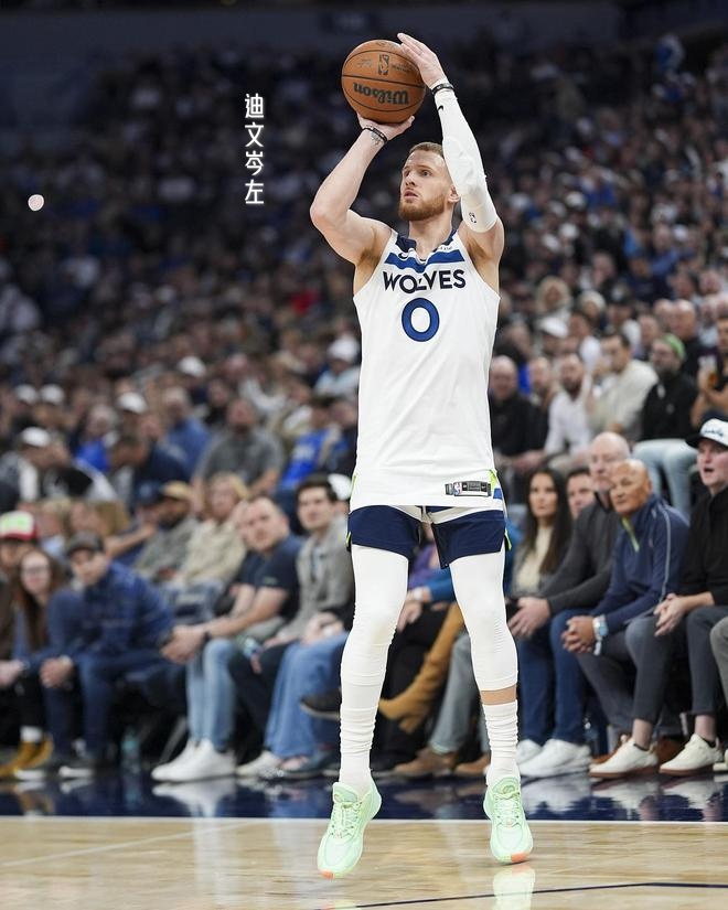 包含西班牙男篮力克猛龙,麦科勒姆打破历史纪录的词条 包含西班牙男篮力克猛龙,麦科勒姆打破历史纪录的词条