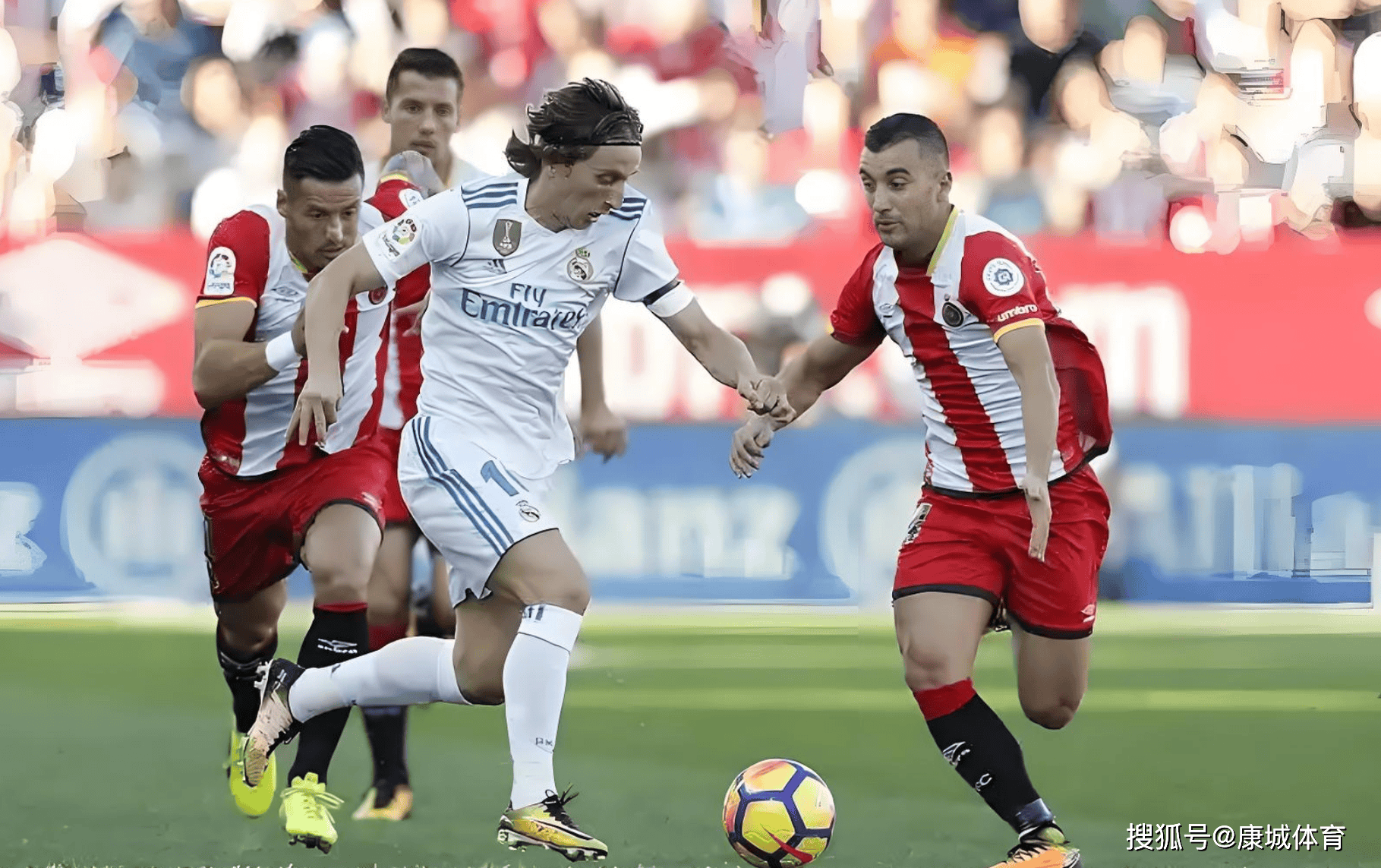 萨尔茨堡取得惊人的胜利,晋级8强 萨尔茨堡取得惊人的胜利,晋级8强