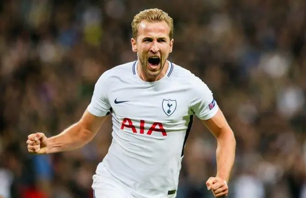 包含热刺客场逆转谢菲联,继续保持领先的词条 包含热刺客场逆转谢菲联,继续保持领先的词条