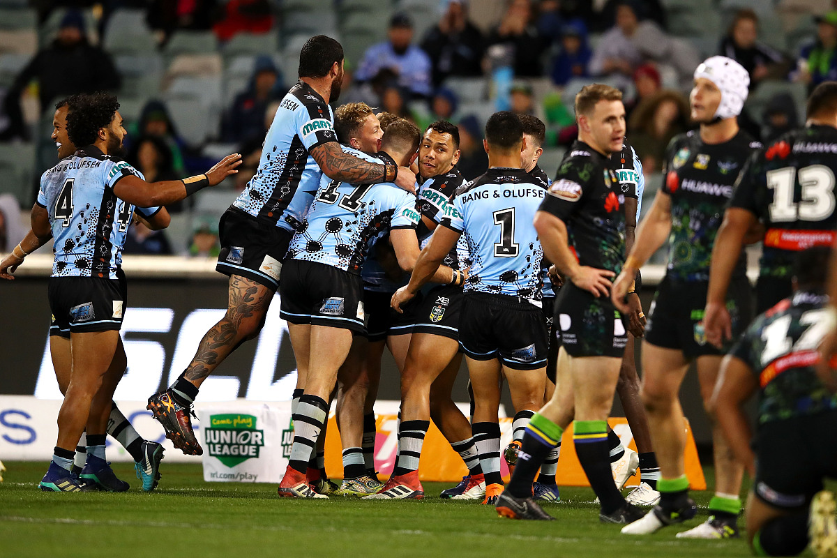 乌迪内斯主场击败帕尔马,获得三分 乌迪内斯主场击败帕尔马,获得三分