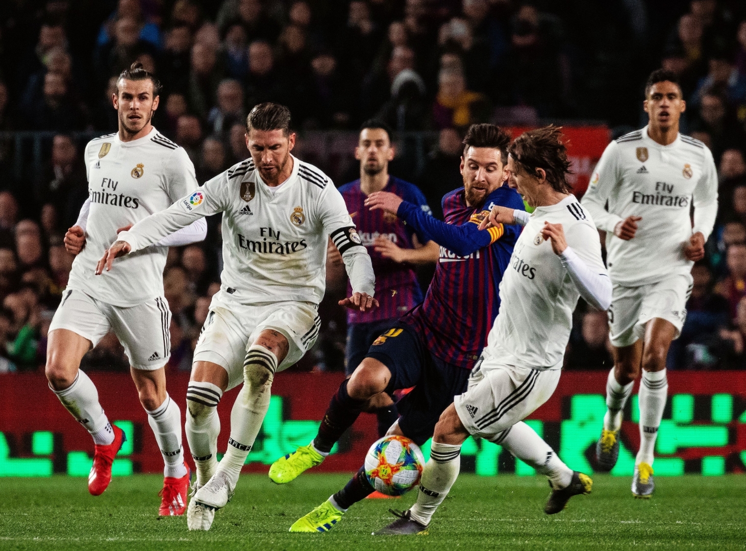 包含皇马欧冠资讯排行,驻防城狮心恨后回到的词条 包含皇马欧冠资讯排行,驻防城狮心恨后回到的词条