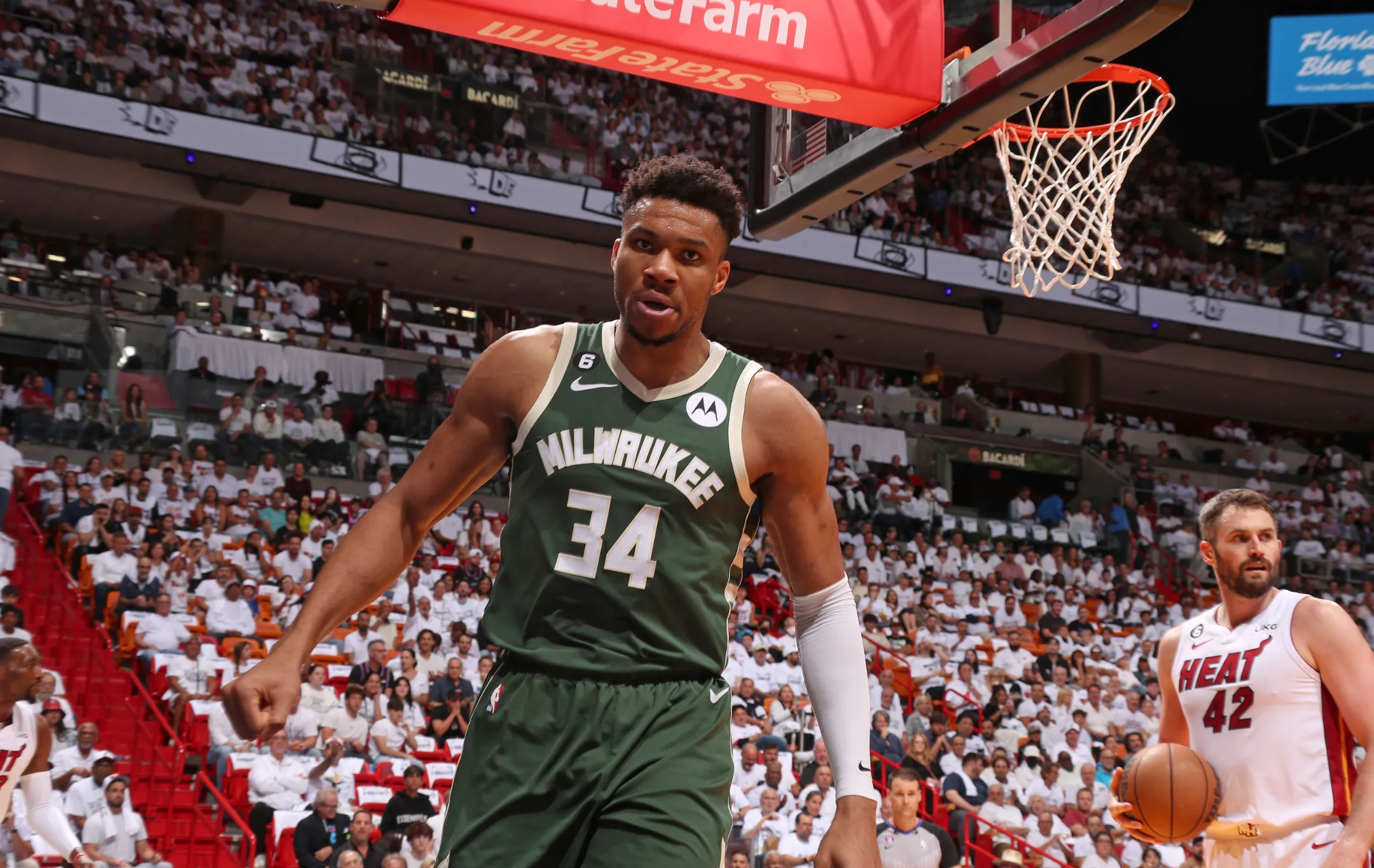 包含爵士负于雄鹿,主场失利难掩好势头的词条 包含爵士负于雄鹿,主场失利难掩好势头的词条