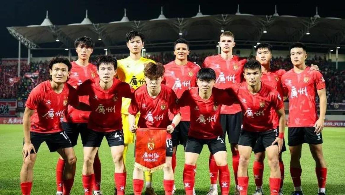 广州队在本轮比赛中低迷,输给了辽宁队 广州队在本轮比赛中低迷,输给了辽宁队