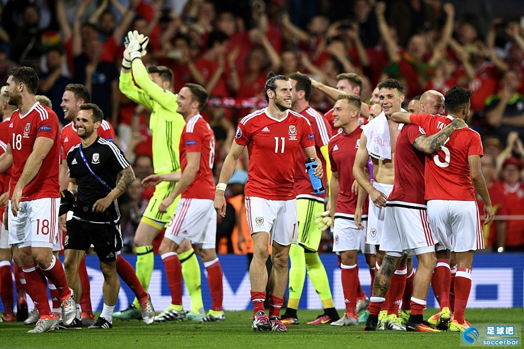 法国队碾压泰国队，桃田贤斗扛起全队