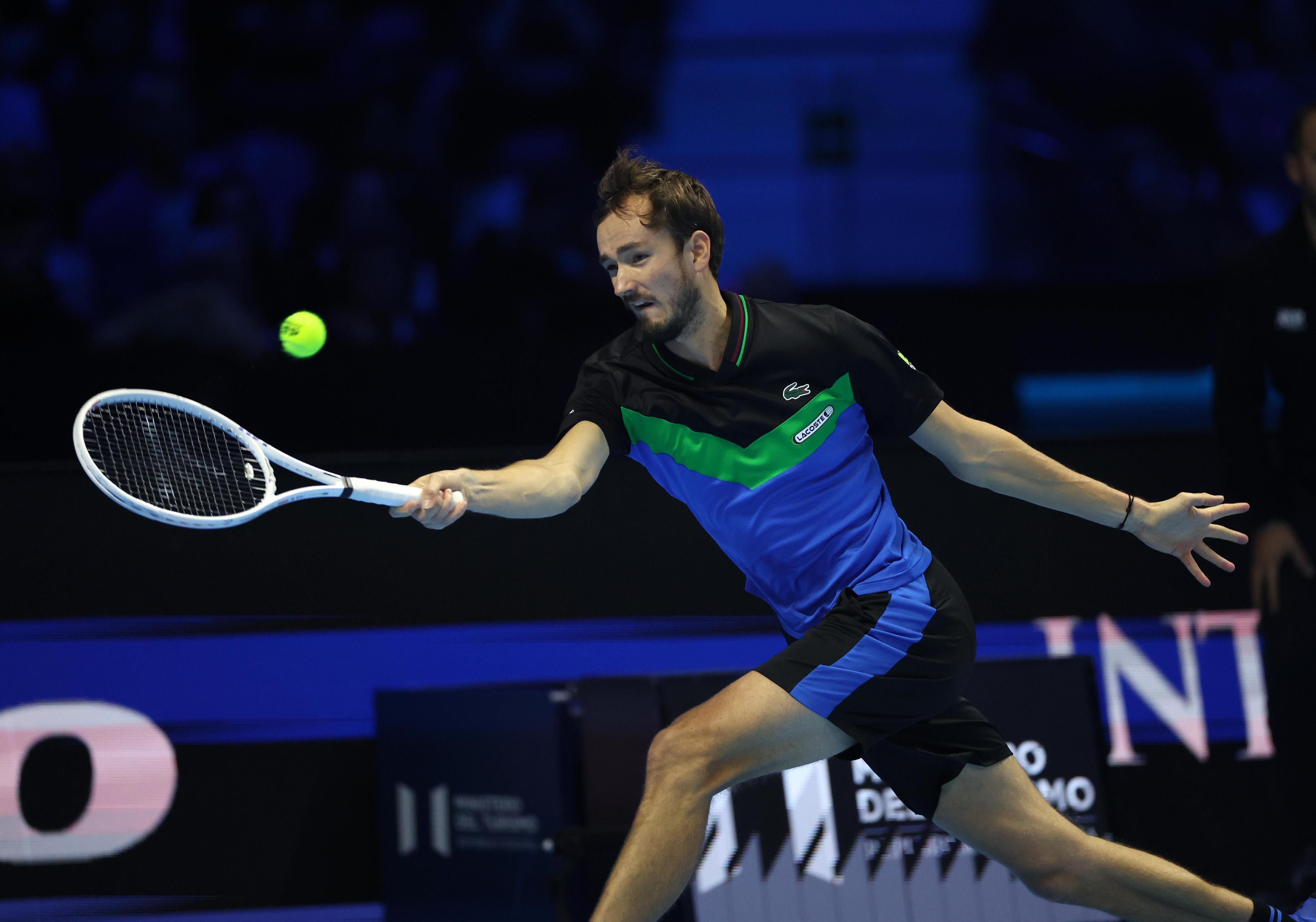 澳网横扫年终总决赛,梅德韦杰夫扛起全队 澳网横扫年终总决赛,梅德韦杰夫扛起全队