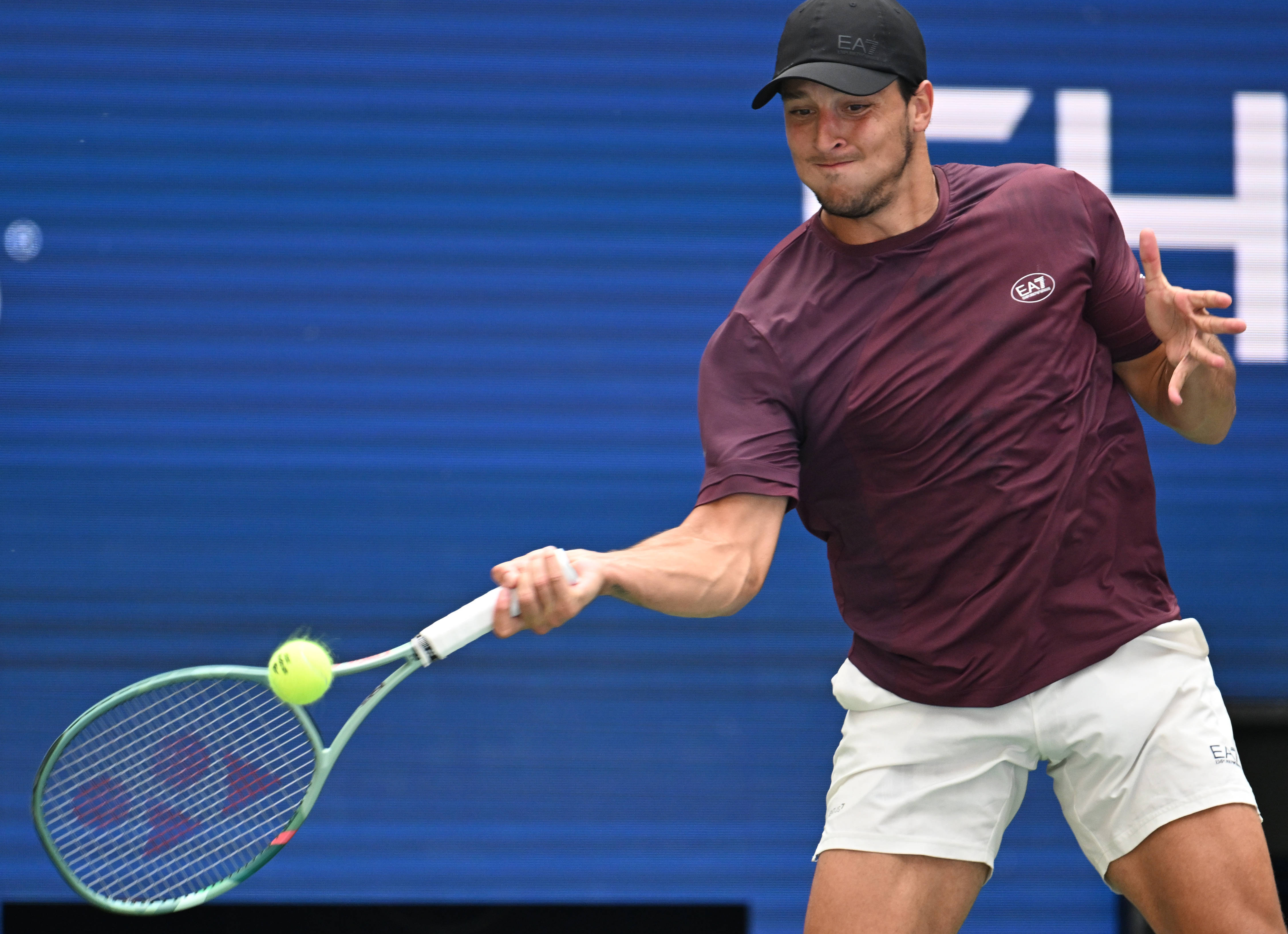 年终总决赛翻盘美网，阿尔卡拉斯惊艳四座的简单介绍