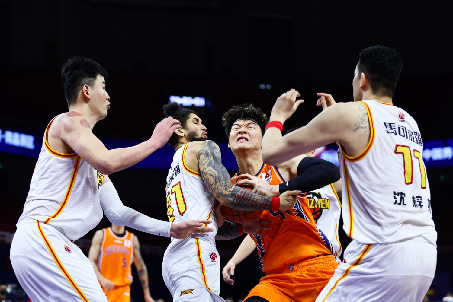 上海队轻取篮网，西亚卡姆扛起全队