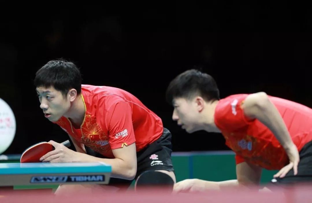 包含中国队险胜英格兰队，马龙刷新纪录的词条