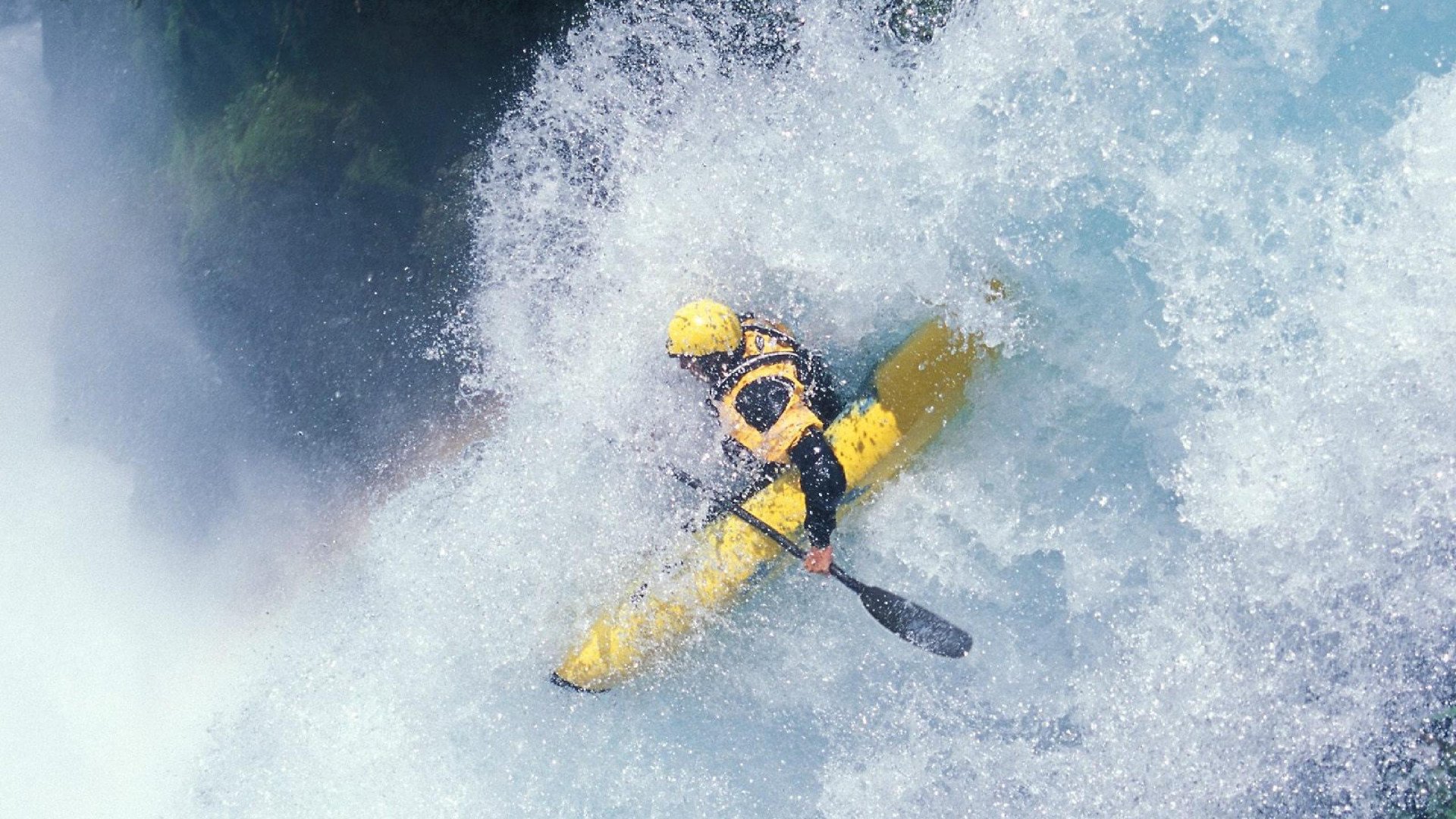 西亚卡姆末节狂飙，广东队险胜雷霆，一场跨越篮球次元的对决