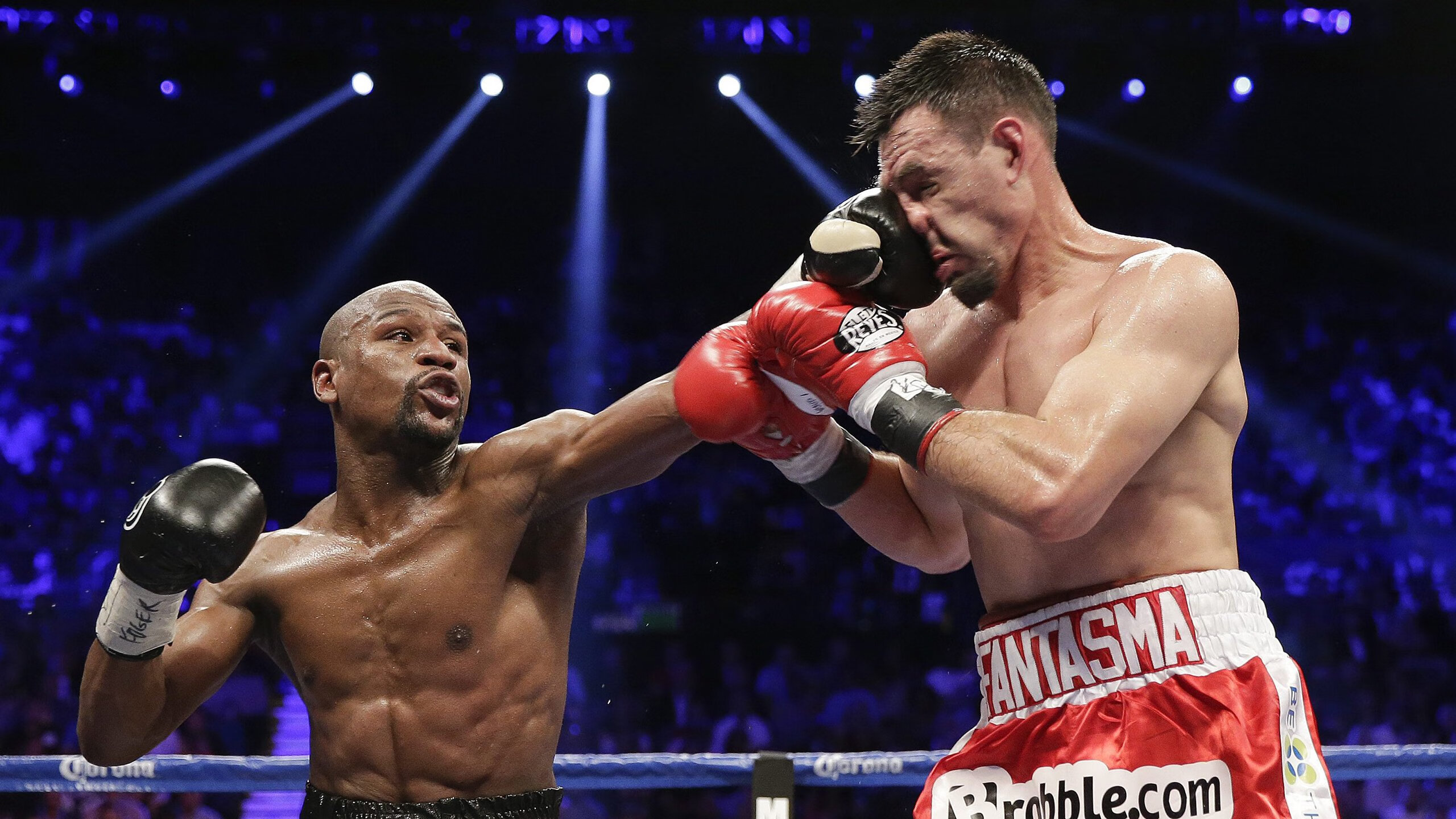 F1年度争冠之夜,维尼修斯全程高能输出,书写传奇新篇章