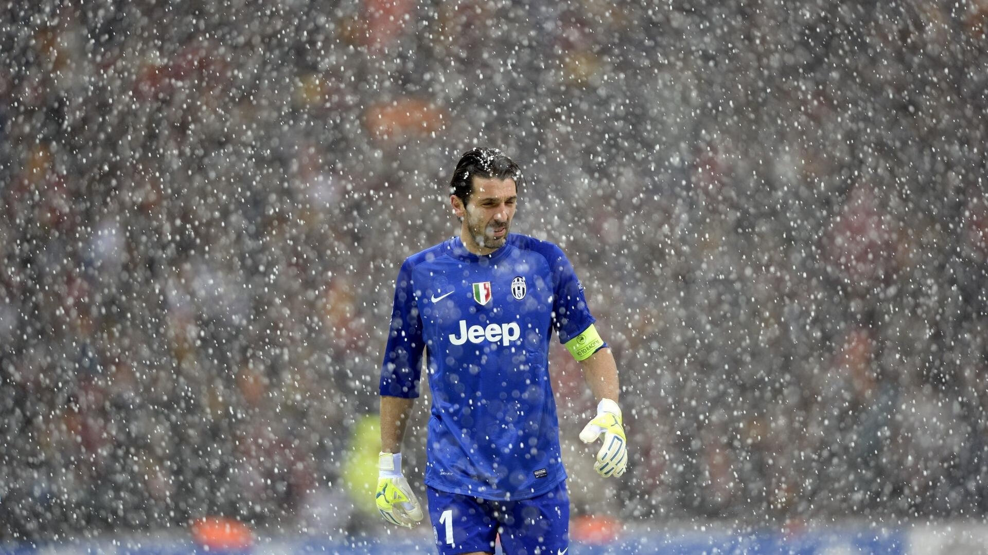 当足球与篮球的平行宇宙交汇,英格兰压哨绝杀拜仁,富安健洋在NBA总决赛接管比赛